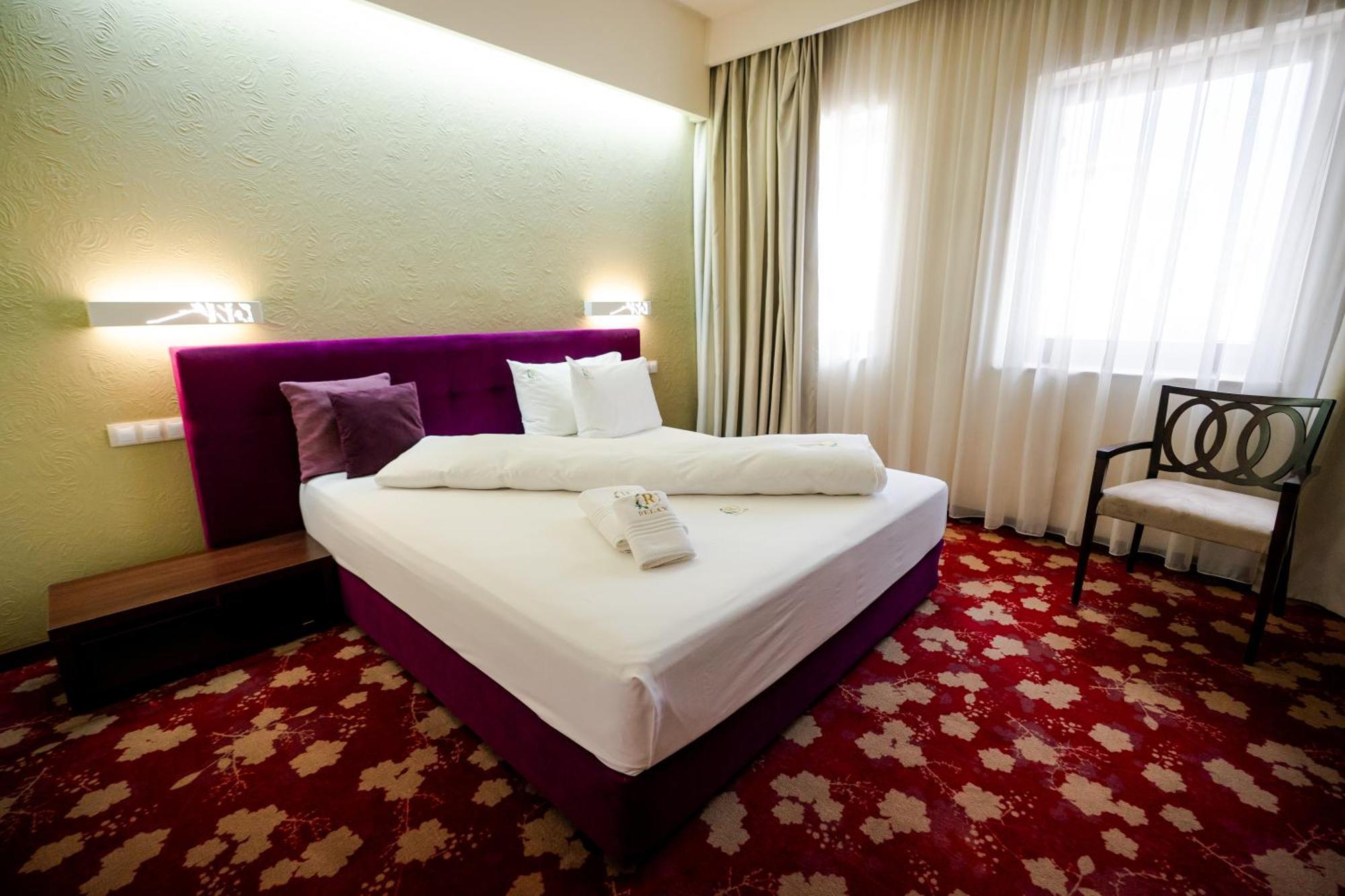 Hotel Relax Craiova Buitenkant foto