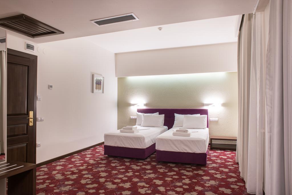 Hotel Relax Craiova Buitenkant foto